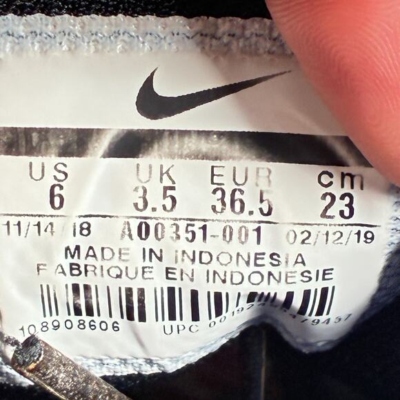 Nike MD Runner 2 Black Dark Gray Running Shoes Lace Up A00351-001 Women’s Size 6 - Picture 9 of 10